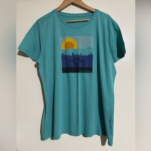 Life Is Good Cool Tee Turquoise Tee with Bicycle and Nature Scene XL